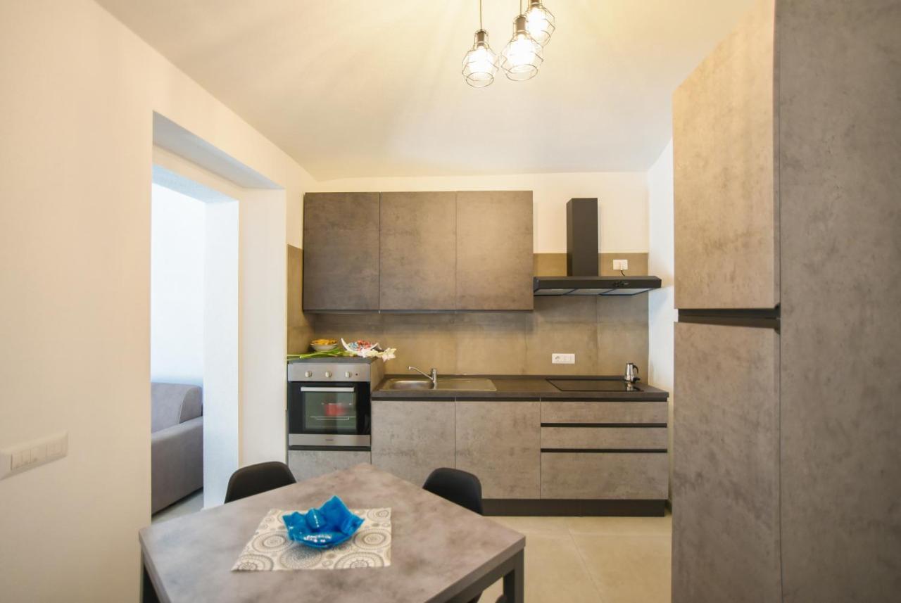 Tatta & Nanna Apartment Ольена Экстерьер фото